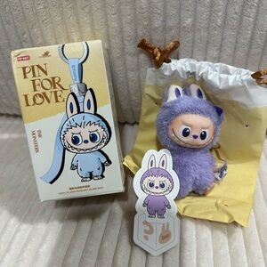 “?” Pin For Love Series (A-M) purple Labubu.PopMart.New. Box opened to verify.